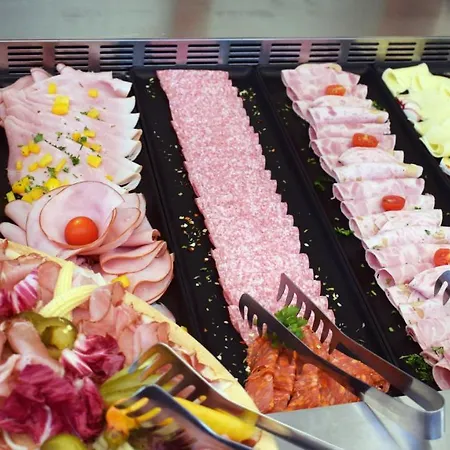 Panzl Braeu بيت ريفي