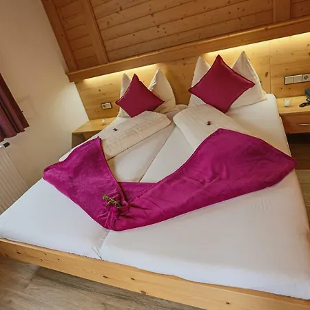 Panzl Braeu بيت ريفي